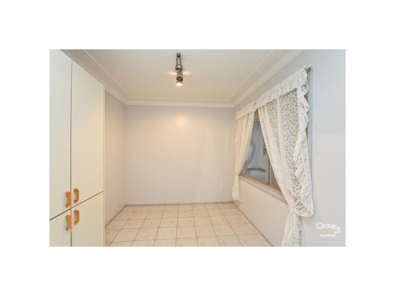 8 Spencer Street, Warners Bay NSW 2282