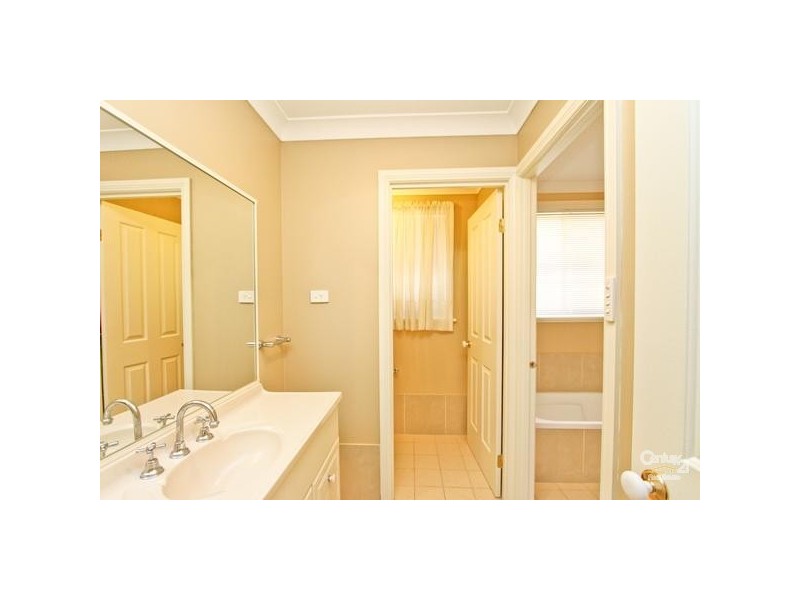 6 Dilkera Avenue, Valentine NSW 2280