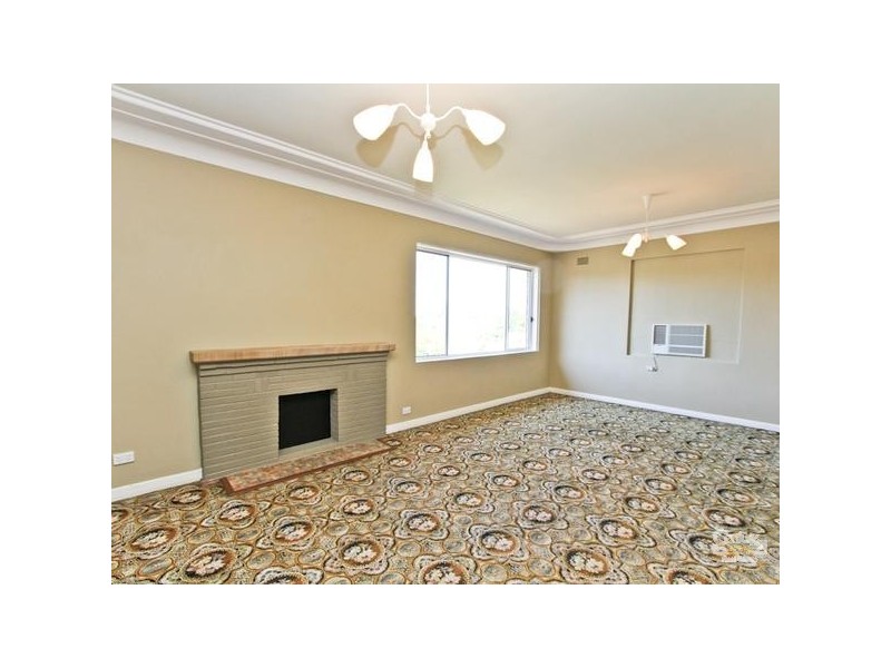 19 Dickinson Street, Charlestown NSW 2290