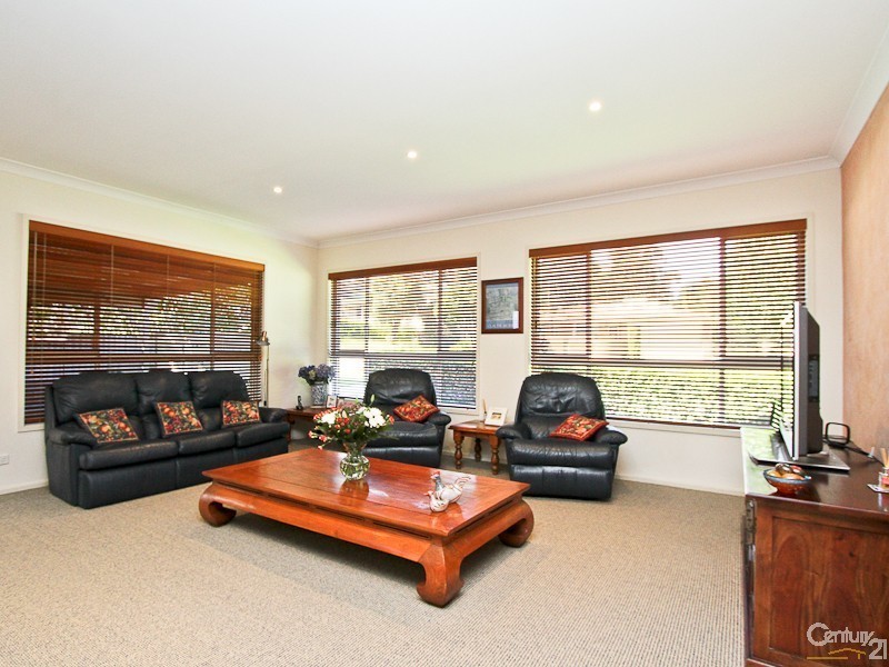 1/14 Berringar Road, Valentine NSW 2280