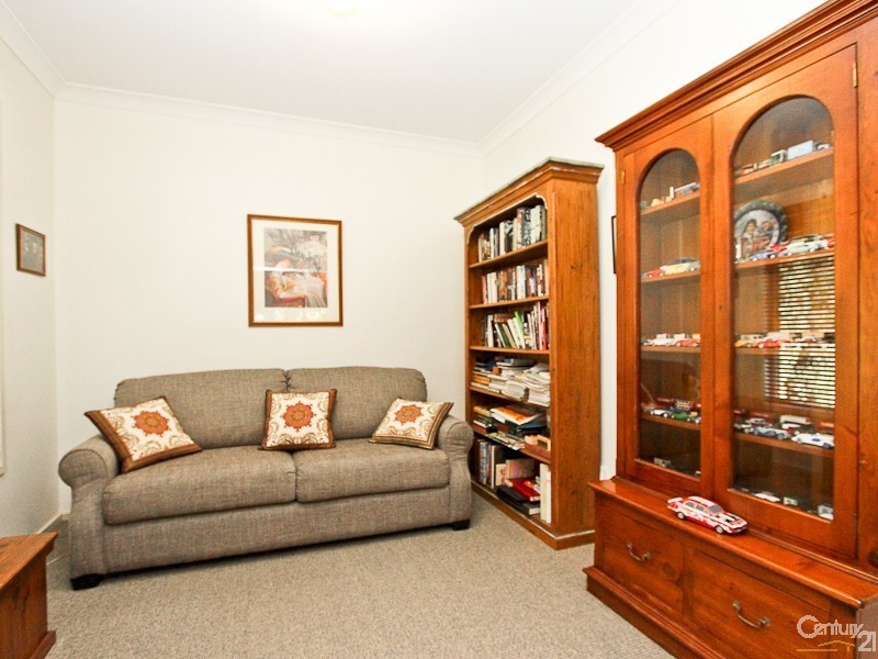 1/14 Berringar Road, Valentine NSW 2280