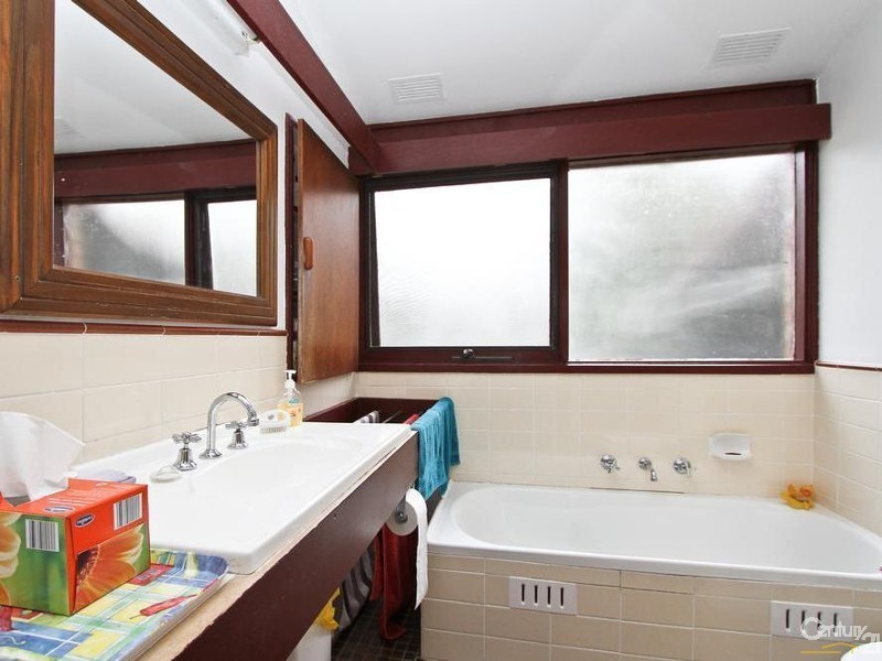 50 Bayview Street, Warners Bay NSW 2282