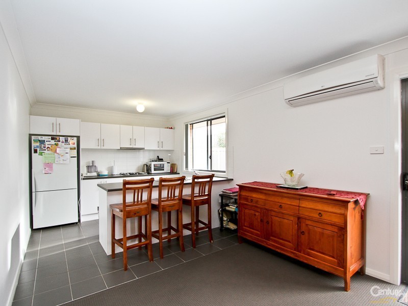 4/8  Merrivale Road, Mount Hutton NSW 2290