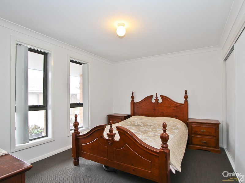 4/8  Merrivale Road, Mount Hutton NSW 2290