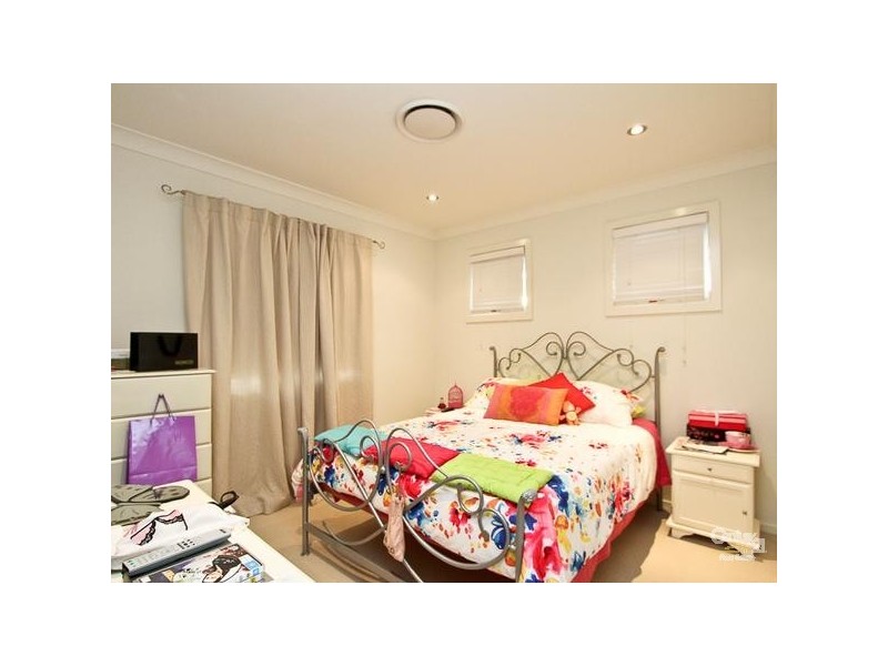9 The Park Chase, Valentine NSW 2280
