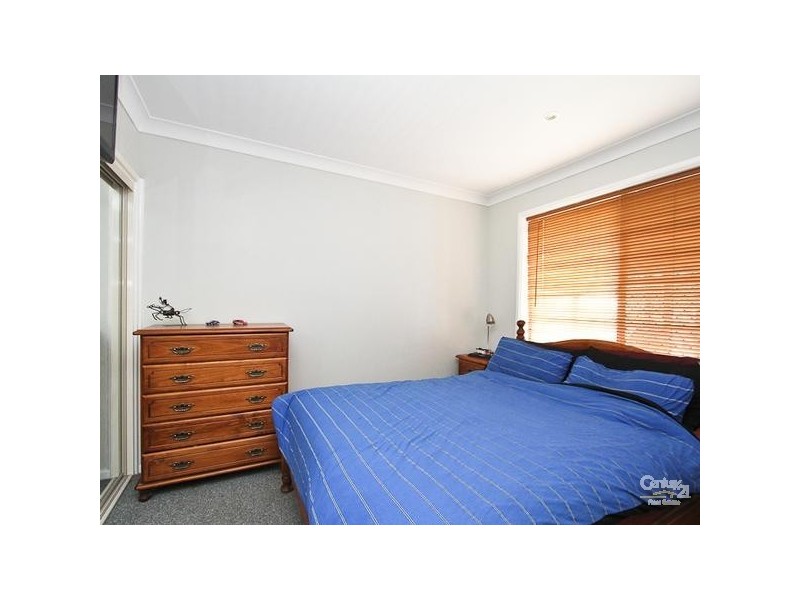 2 Eleebana Road, Eleebana NSW 2282