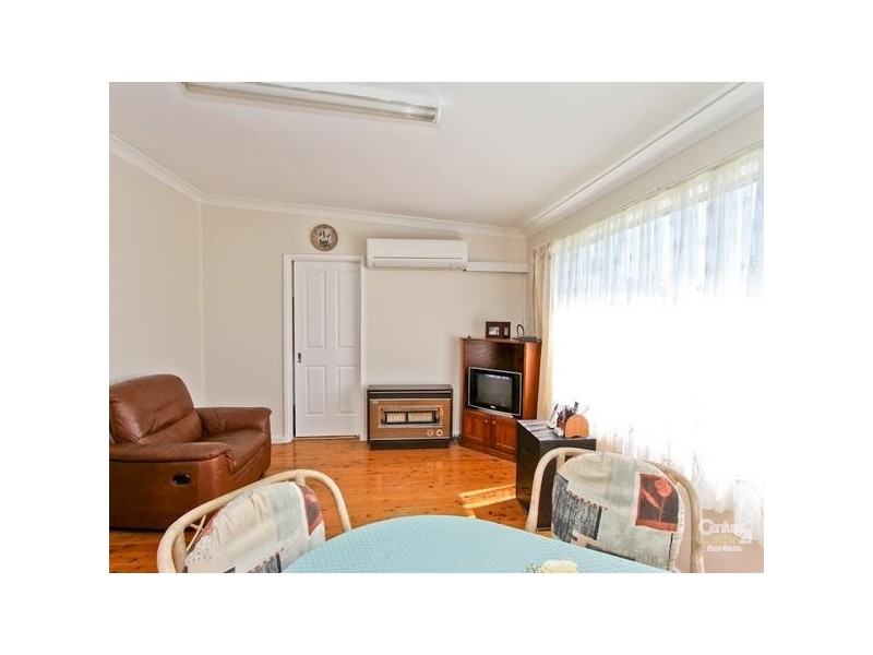 32 St Johns Drive, Croudace Bay NSW 2280