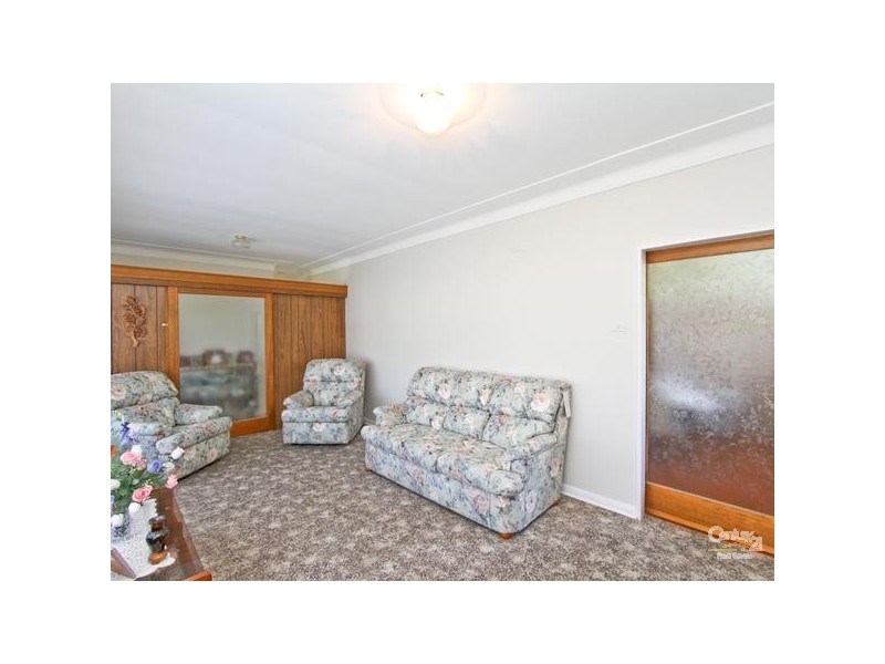 32 St Johns Drive, Croudace Bay NSW 2280
