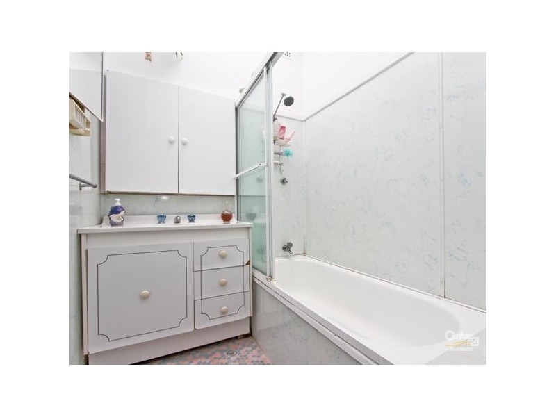 32 St Johns Drive, Croudace Bay NSW 2280