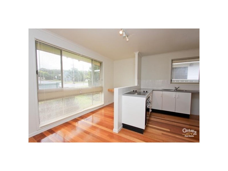 7 Floraville Road, Belmont North NSW 2280