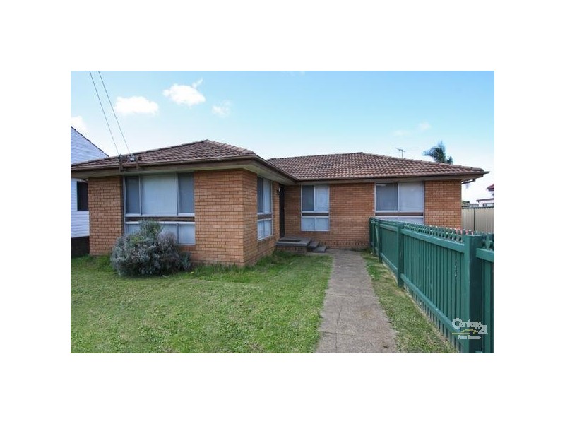 7 Floraville Road, Belmont North NSW 2280