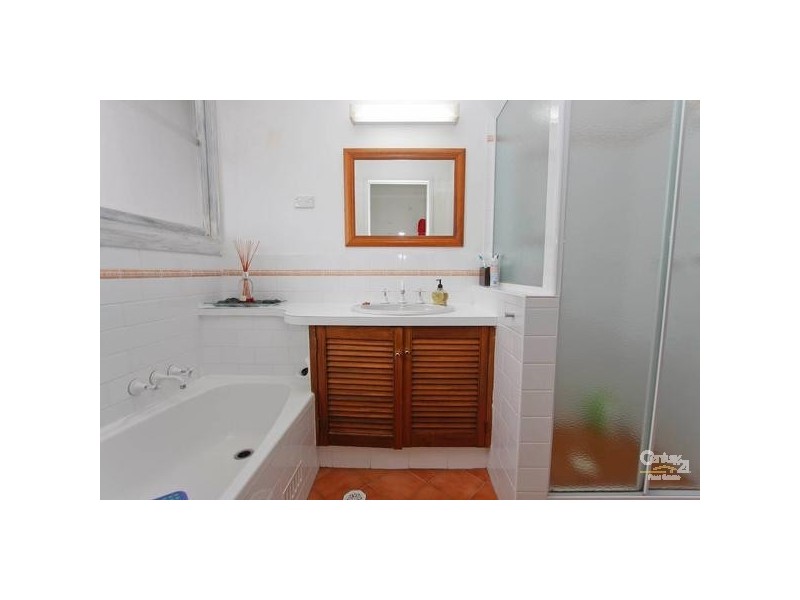 38 Andrew Road, Valentine NSW 2280