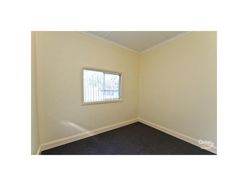 16 Augusta Street, Warners Bay NSW 2282