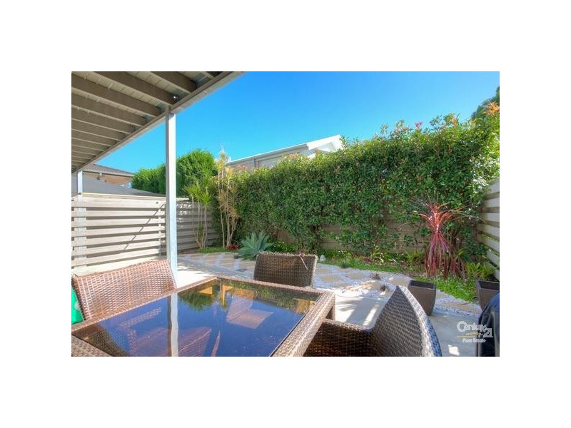 2/40 Allambee Place, Valentine NSW 2280