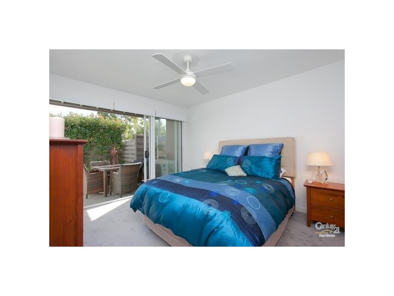 2/40 Allambee Place, Valentine NSW 2280