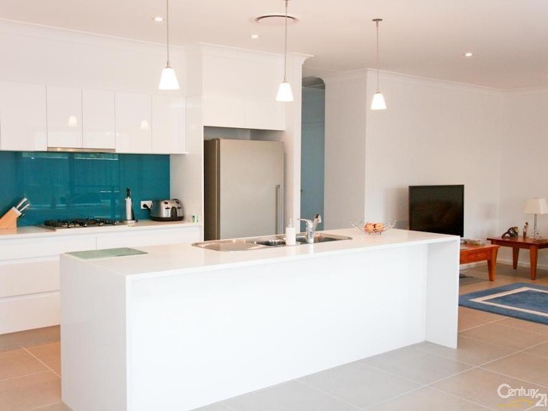 30 John Darling Avenue, Belmont North NSW 2280