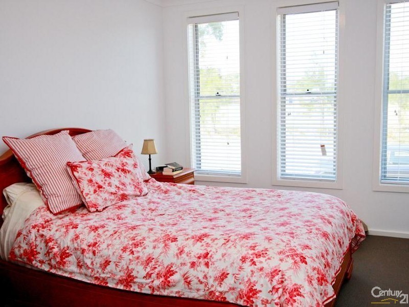 30 John Darling Avenue, Belmont North NSW 2280