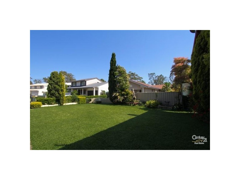 2 Keira Close, Valentine NSW 2280