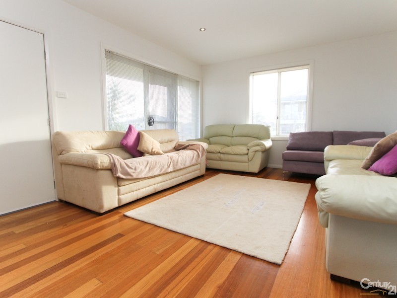 7 Seascape Drive, Redhead NSW 2290