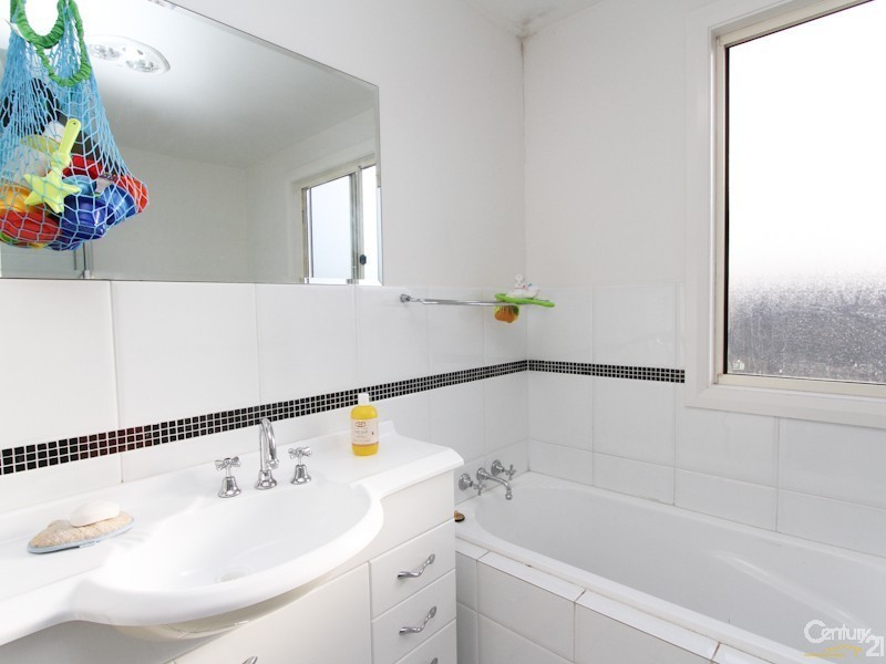 7 Seascape Drive, Redhead NSW 2290