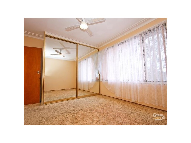 34 Robertson Road, Valentine NSW 2280
