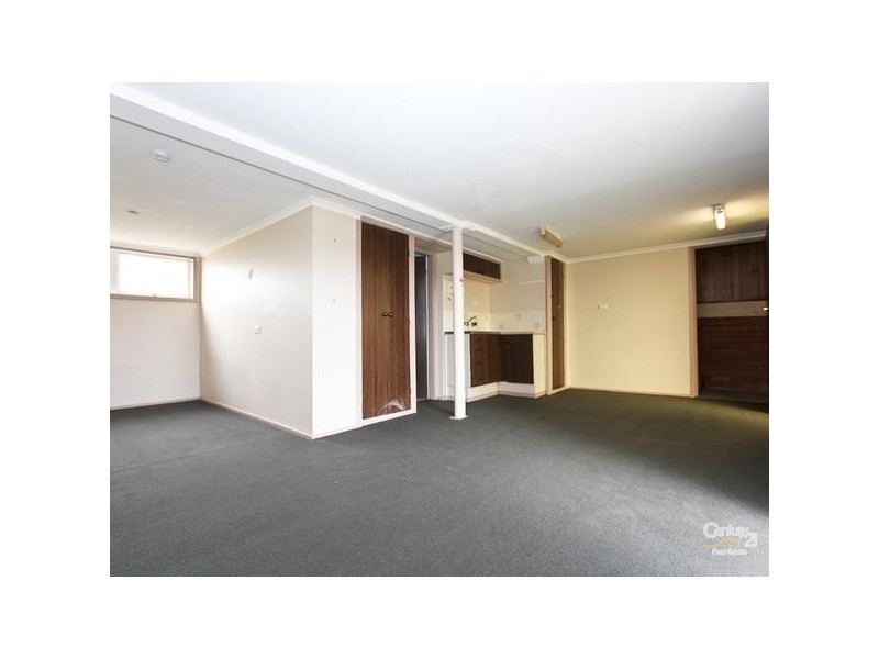 34 Robertson Road, Valentine NSW 2280