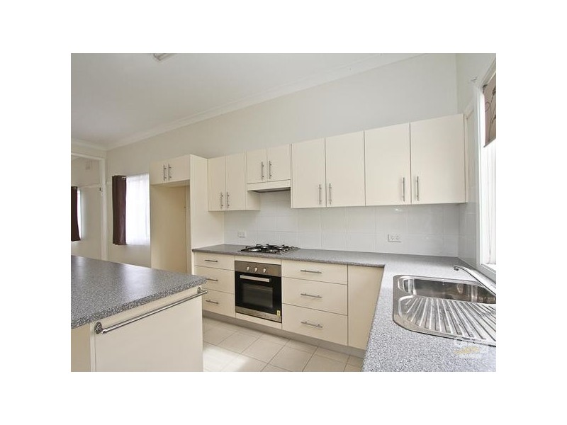 37 Baker Street, Mayfield NSW 2304