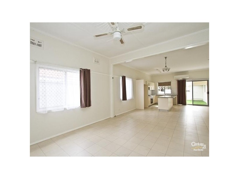 37 Baker Street, Mayfield NSW 2304