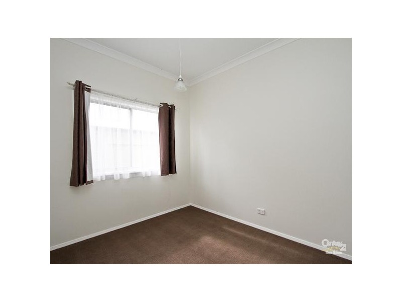 37 Baker Street, Mayfield NSW 2304