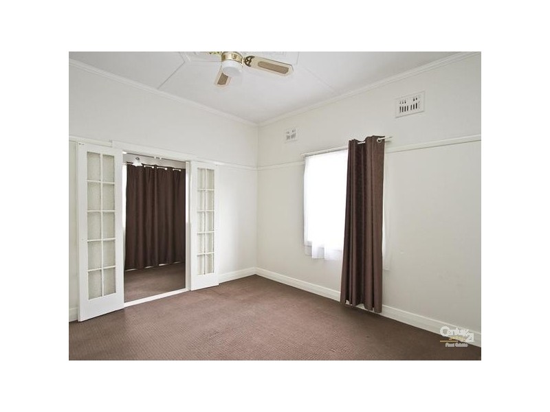 37 Baker Street, Mayfield NSW 2304