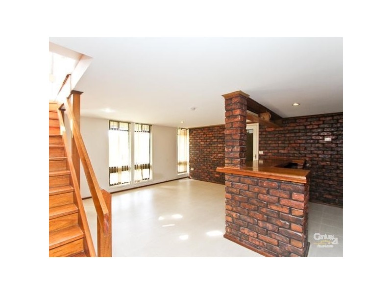 33 Lindsay Avenue, Valentine NSW 2280