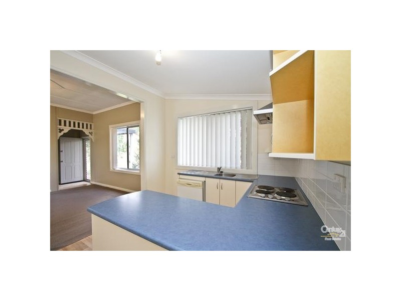28 Evans Street, Belmont NSW 2280