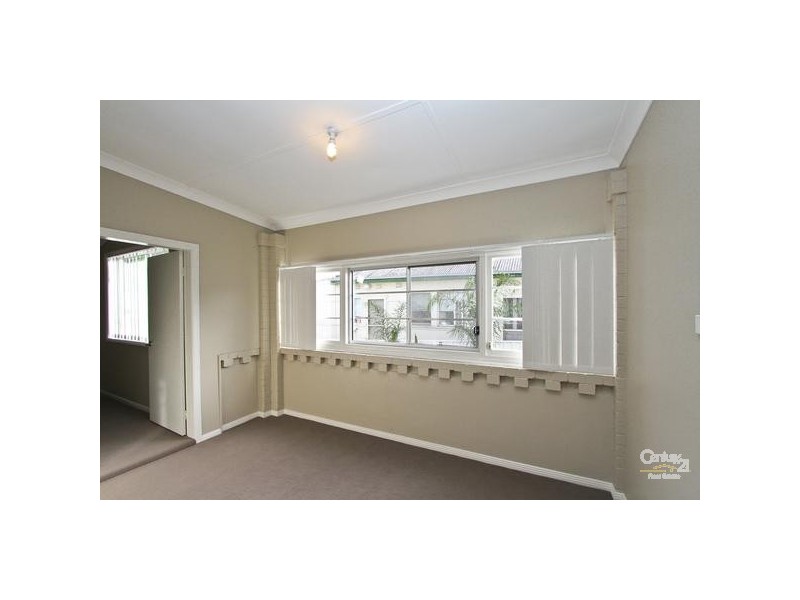 28 Evans Street, Belmont NSW 2280