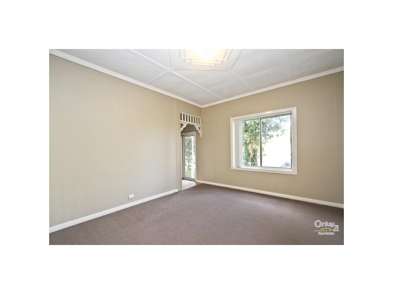 28 Evans Street, Belmont NSW 2280