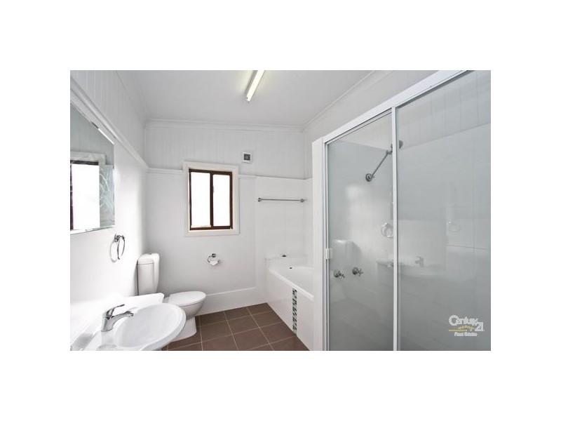 28 Evans Street, Belmont NSW 2280