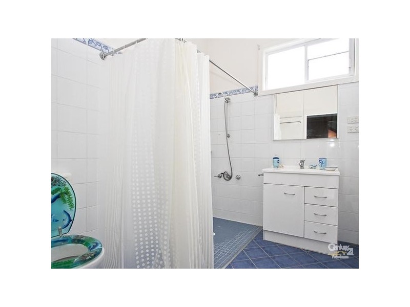 26 Tallawalla Road, Valentine NSW 2280