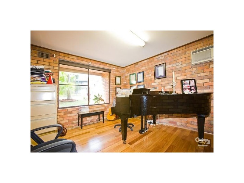 39 Victor Ave, Valentine NSW 2280