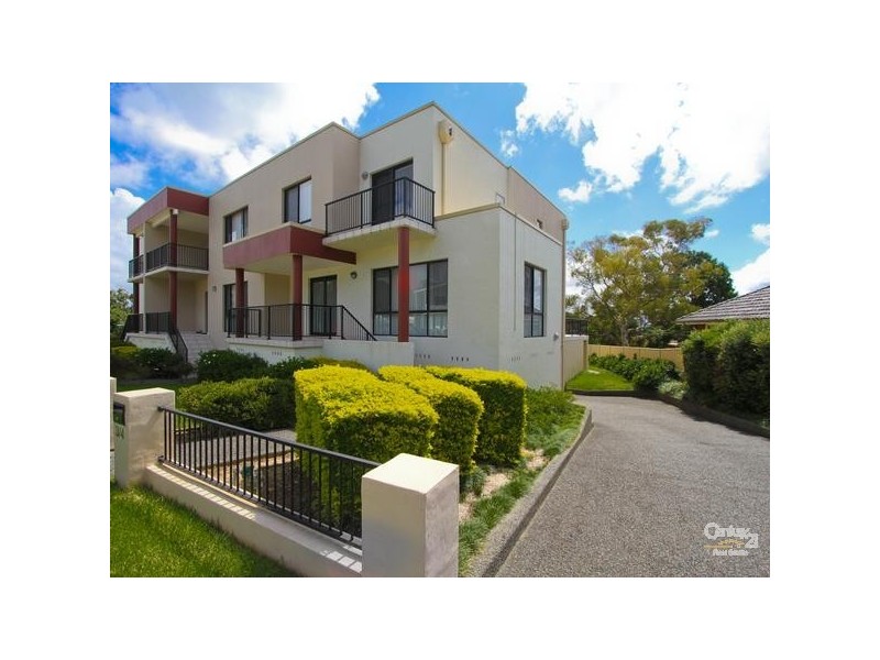 3/4 Berringar Rd, Valentine NSW 2280