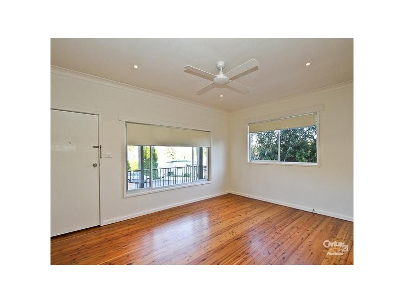 27 Jonathon Street, Warners Bay NSW 2282