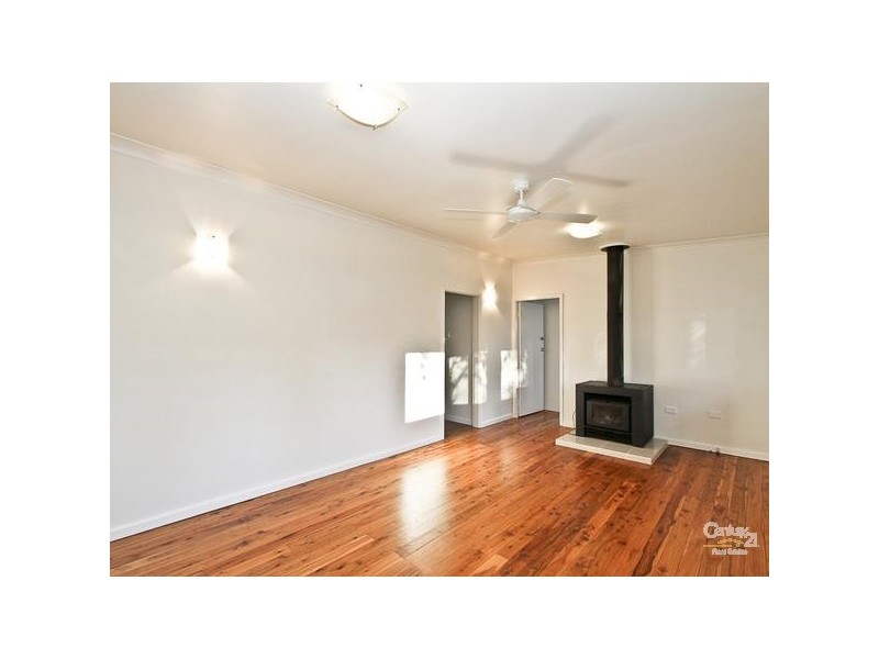 27 Jonathon Street, Warners Bay NSW 2282