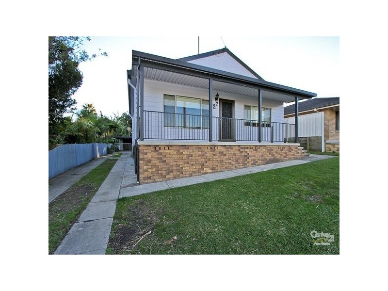 27 Jonathon Street, Warners Bay NSW 2282
