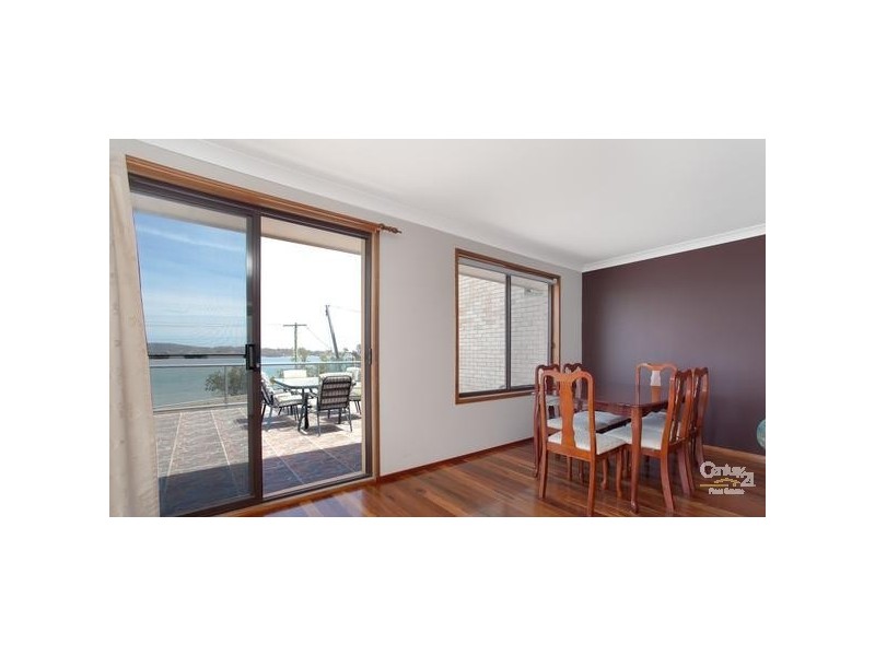 2/348 The Esplanade, Speers Point NSW 2284