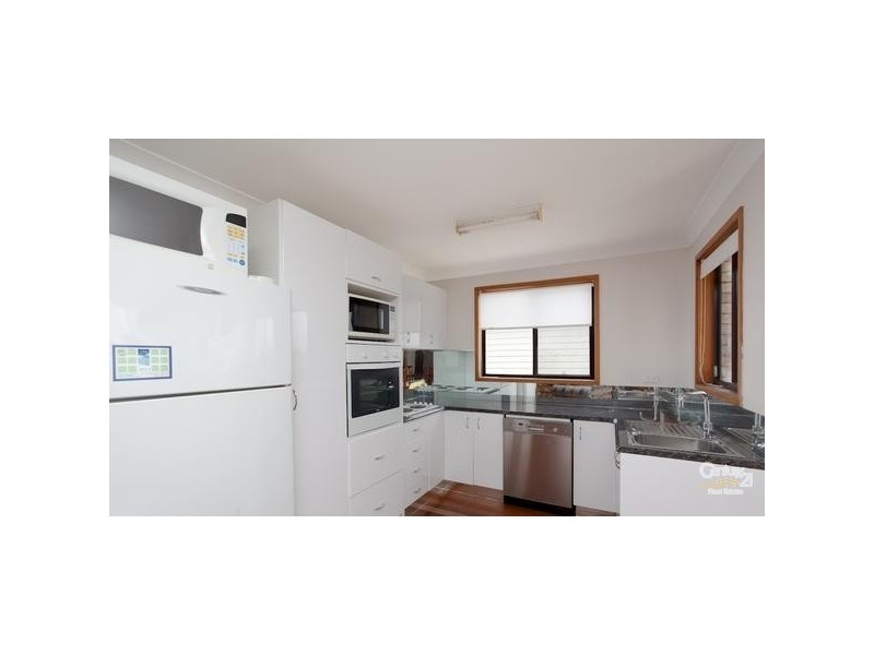 2/348 The Esplanade, Speers Point NSW 2284