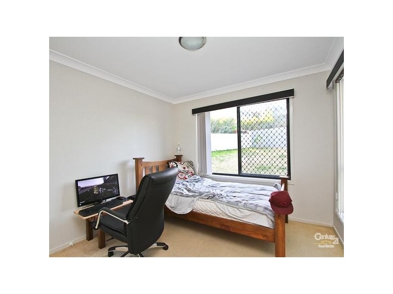 69 Geraldton Drive, Redhead NSW 2290