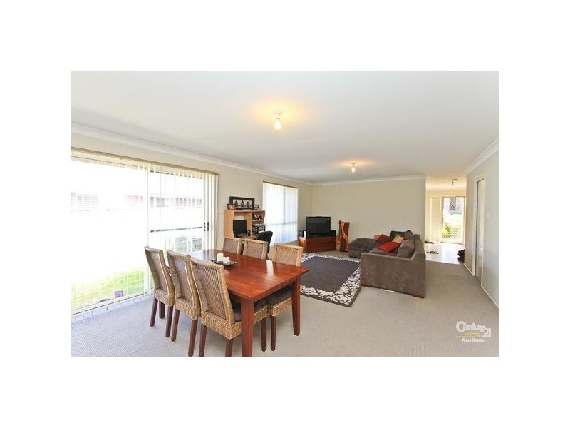 7 Harmony Cressent, Mount Hutton NSW 2290