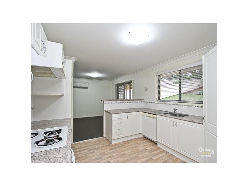 8 Matelot Close, Belmont NSW 2280