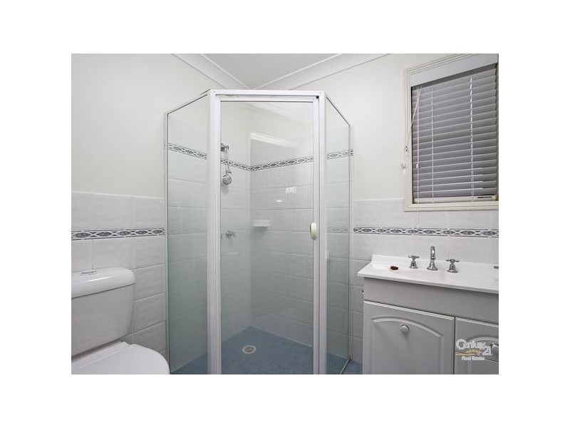 8 Matelot Close, Belmont NSW 2280