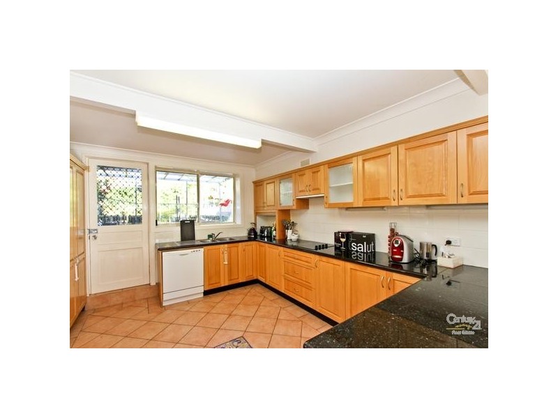 86 Dilkera Avenue, Valentine NSW 2280