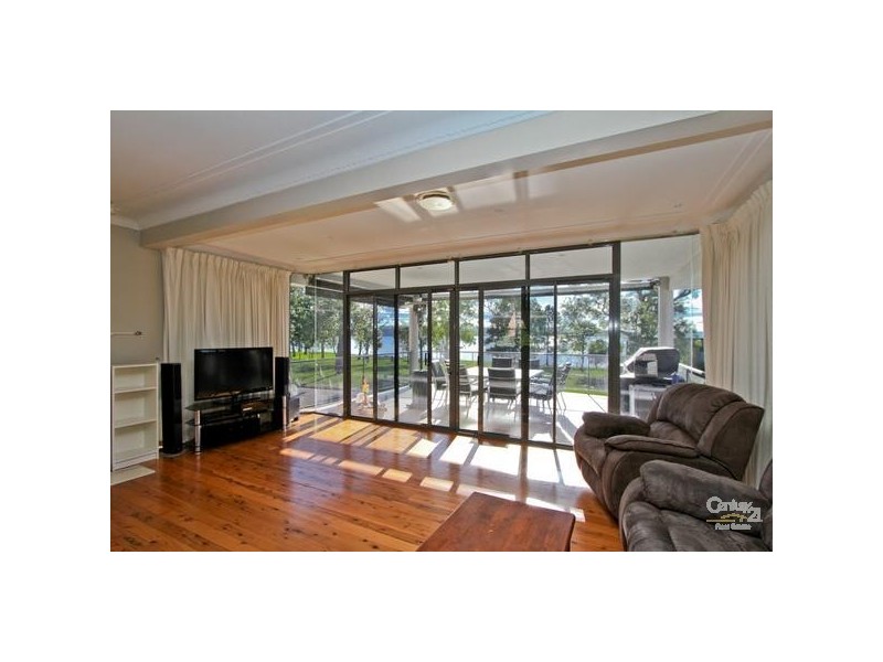 86 Dilkera Avenue, Valentine NSW 2280