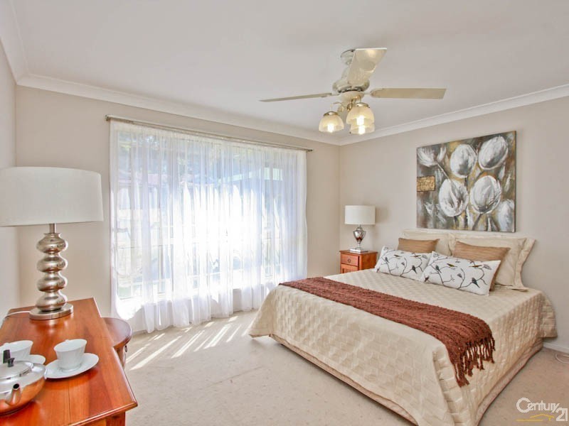 24 Agincourt Crescent, Valentine NSW 2280